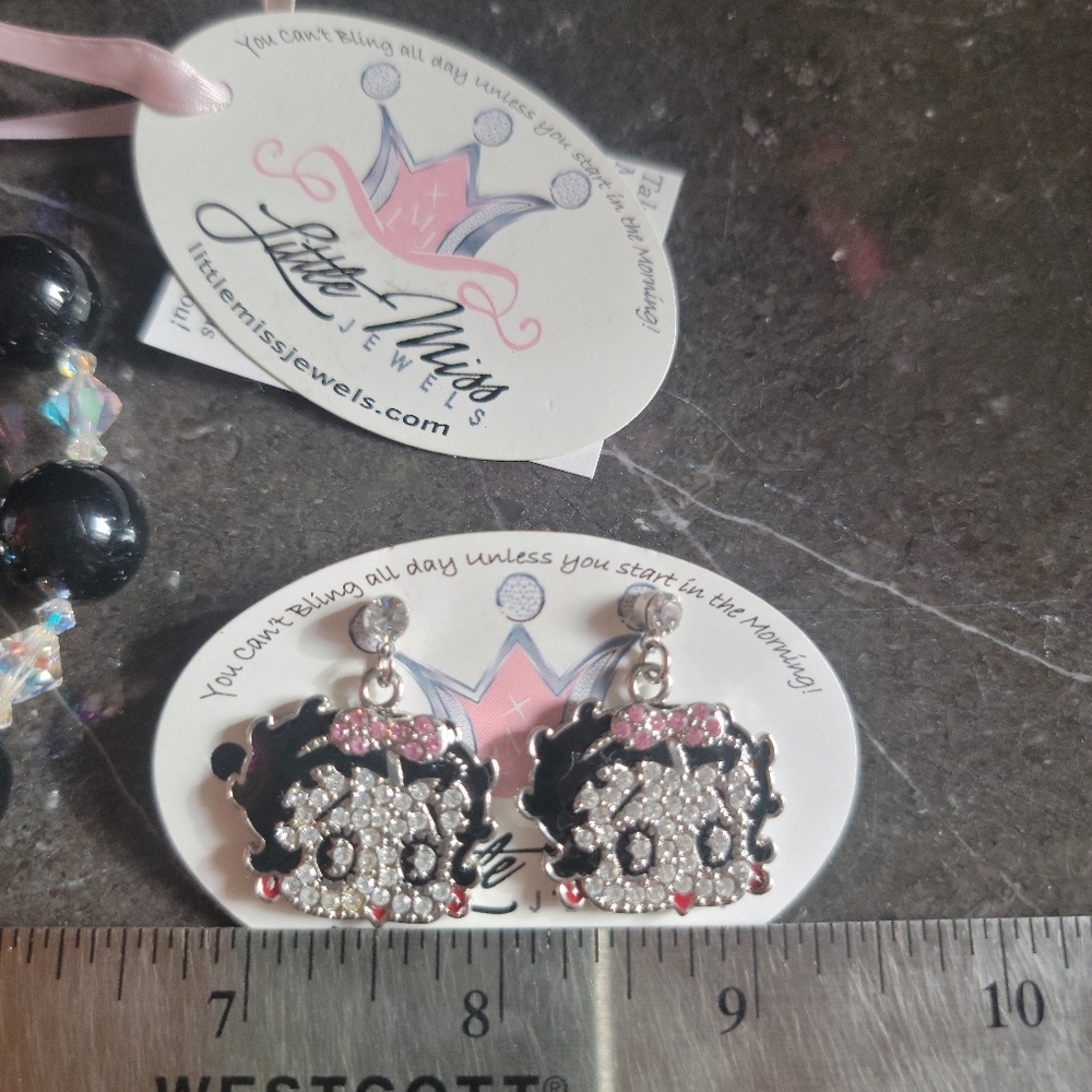 Betty Boop Jewelry Set - Picture 5 of 9